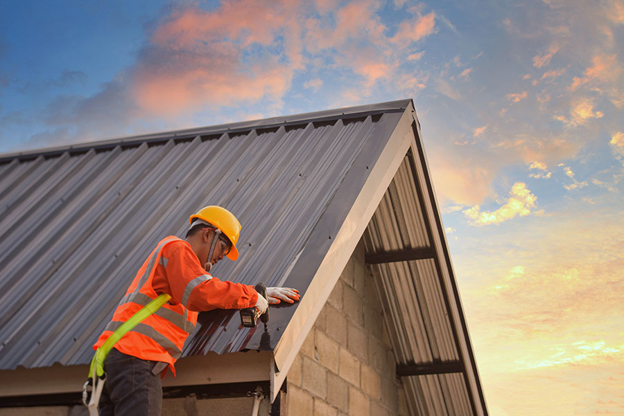 The Disadvantages of Having a Metal Roof